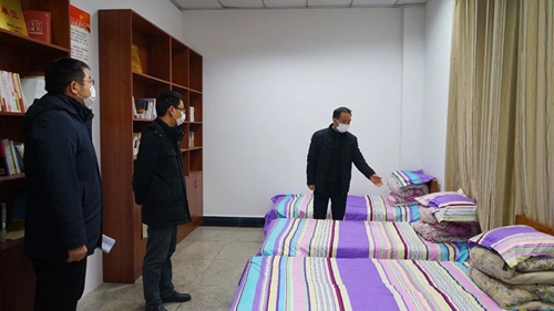 周金平到楚星公司、松滋肥業(yè)檢查疫情防控情況(圖2)