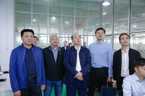 湖北省應(yīng)急管理廳黨委副書記、副廳長楊愛東到宜化實訓(xùn)基地現(xiàn)場調(diào)研(圖2)