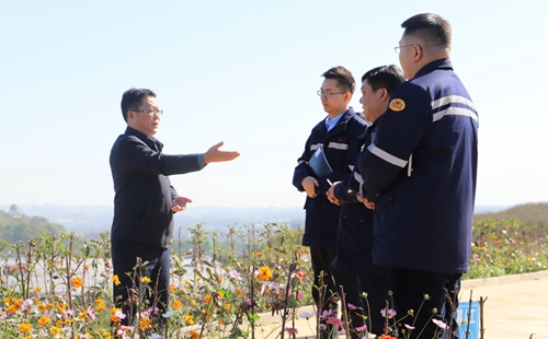 王大真到松滋肥業(yè)、楚星公司、股份公司和新項(xiàng)目現(xiàn)場調(diào)研(圖2)