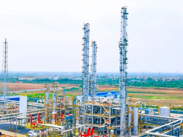 雙環(huán)公司合成氨升級改造項目一次投料開車成功！(圖1)