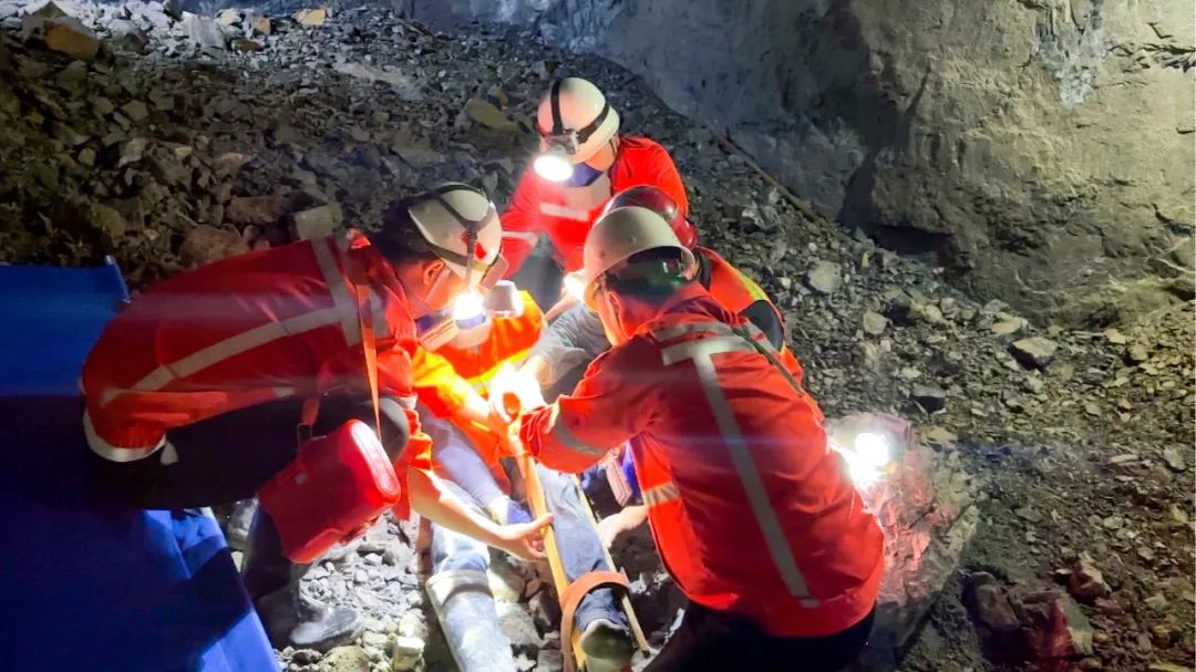 【安全生產(chǎn)月】以練促防！礦業(yè)公司開展系列場景應(yīng)急演練