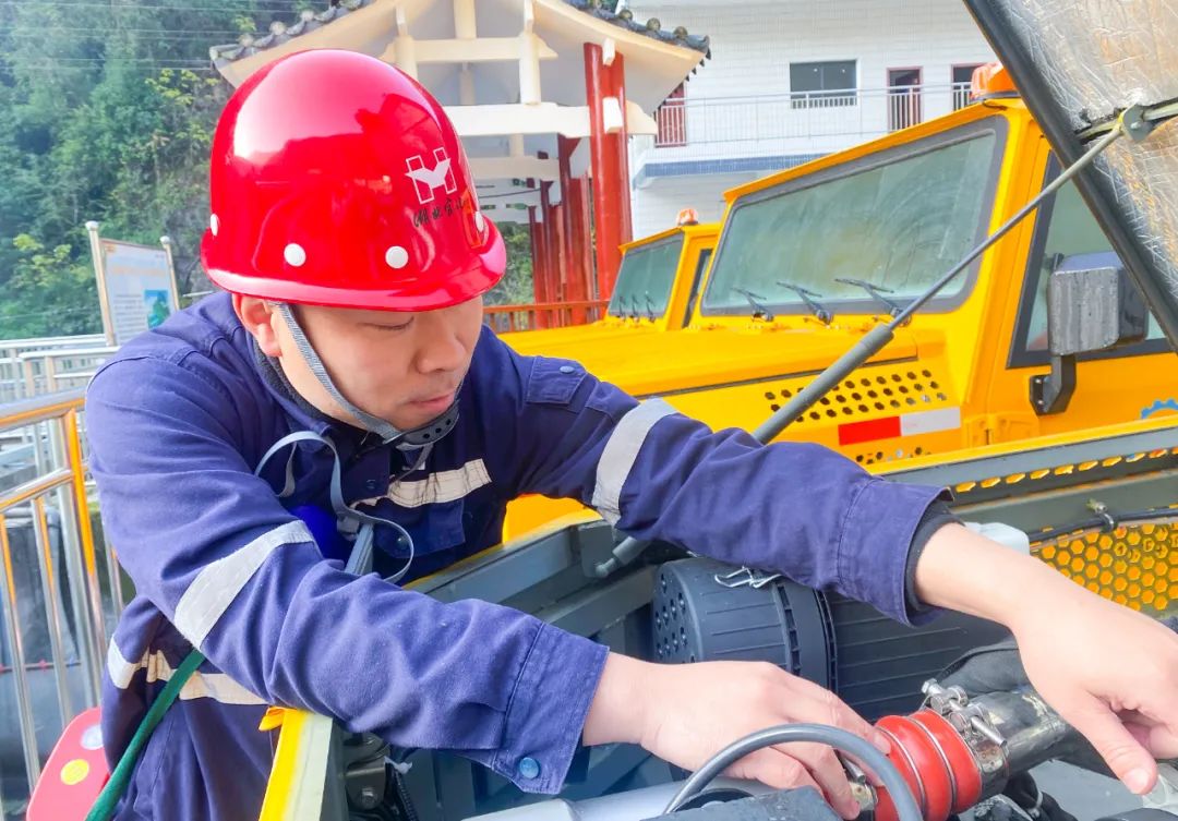 【宜化榜樣】宜化礦業(yè)余鵬程：不遺余力，用匠心書寫奮進(jìn)青春(圖3)