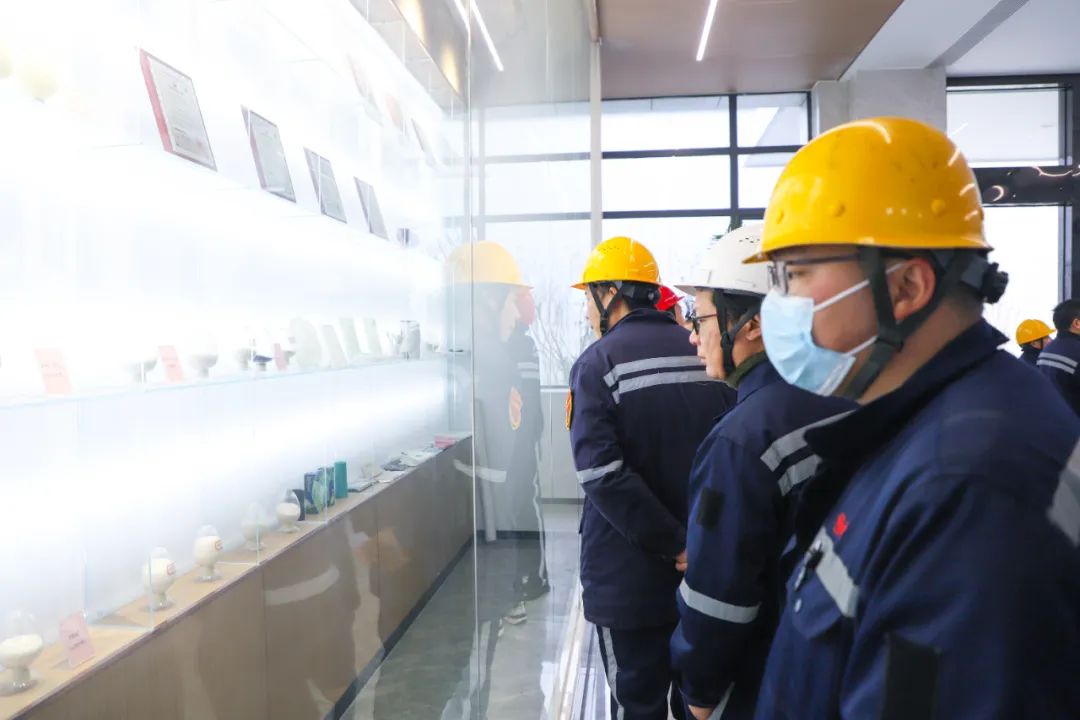 凝聚奮進(jìn)力量，股份公司干部職工參觀田家河新項(xiàng)目(圖4)