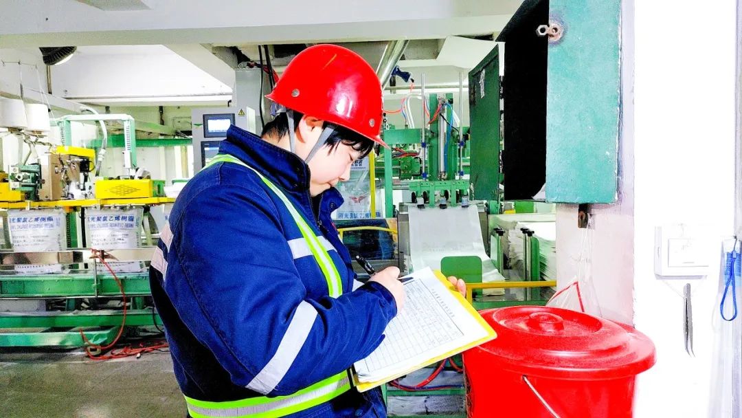 楚星公司：產(chǎn)品研發(fā)步履不停，消光三型樹脂順利下線(圖4)