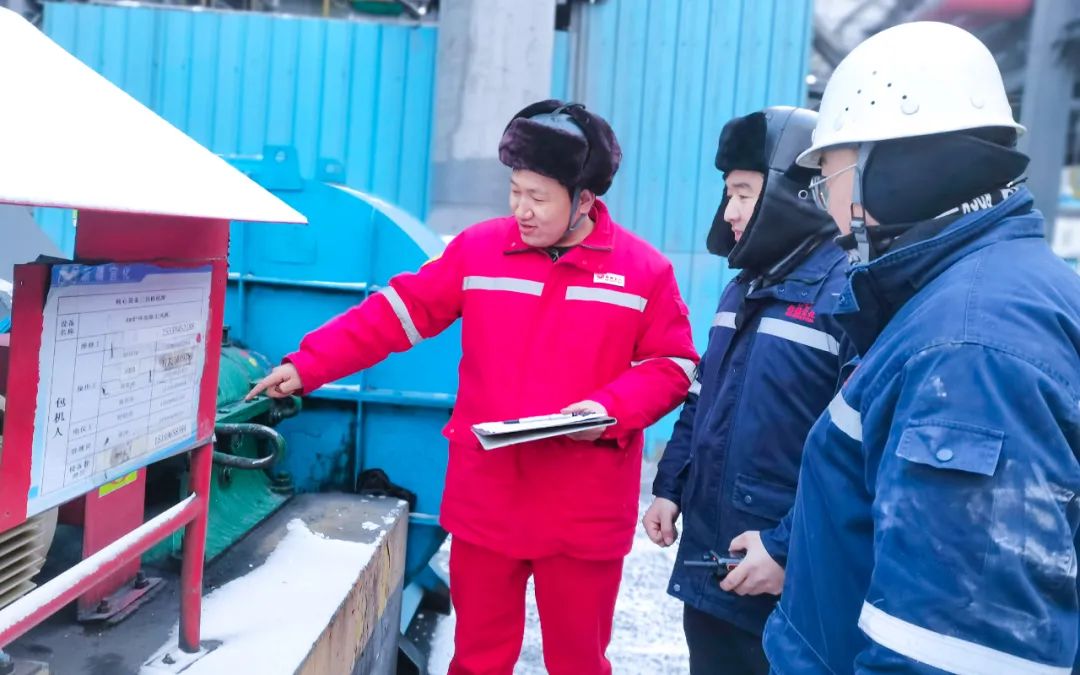 新疆宜化電石車間二一班：強化班組建設(shè)，筑牢基層基石(圖3)