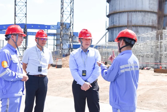 宜昌市國資委黨委書記、主任黃智華到新疆區(qū)域分子公司調(diào)研