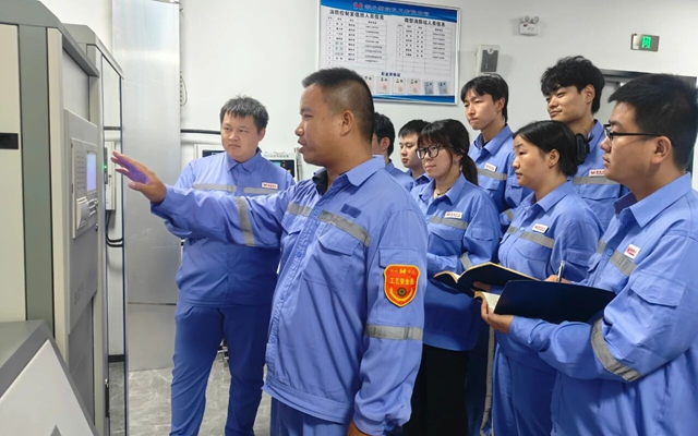 宜化大學(xué)生新工完成崗前培訓(xùn)，開啟職業(yè)新篇章(圖1)