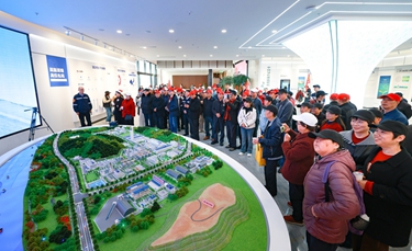 傳承奮斗薪火共譜宜化新篇！宜化集團開展退休干部職工重陽節(jié)活動(圖1)