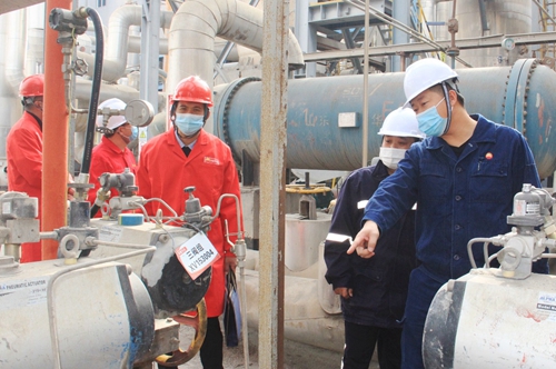 國務(wù)院安委辦?；分攸c縣專家組到新疆天運開展安全生產(chǎn)指導(dǎo)服務(wù)工作