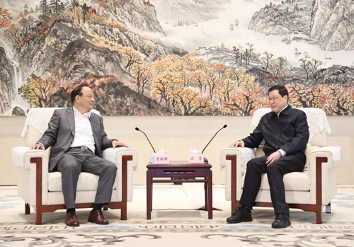 寧德時(shí)代在鄂投資布局新能源汽車動(dòng)力電池產(chǎn)業(yè)！應(yīng)勇王忠林與曾毓群座談