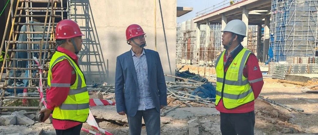 化機公司黨委書記、董事長、總經(jīng)理楊中澤到項目現(xiàn)場檢查工作